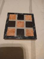 Marmeren onderzetter en speelbord van 10x10 cm., Ophalen of Verzenden, Zo goed als nieuw