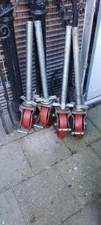 steiger onderdelen/ 4X GROTE wielen + 3 werkvloeren, Ophalen of Verzenden, Zo goed als nieuw, Rolsteiger of Kamersteiger, 5 meter of hoger