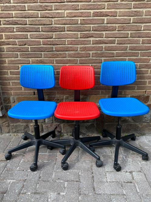 3 chaisses de bureau enfant IKEA, Huis en Inrichting, Bureaustoelen, Blauw, Ophalen