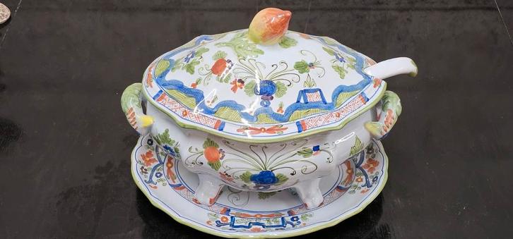 Italiaanse aardewerken soepkom (majolica), Antiek en Kunst, Antiek | Schalen, Ophalen of Verzenden