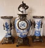 Klok met twee vazen Blauwe Delft, Antiek en Kunst, Ophalen