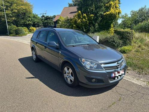 Opel astra / 1.6 benzine / 2010 / airco / break, Auto's, Opel, Particulier, Astra, ABS, Airbags, Airconditioning, Bluetooth, Boordcomputer