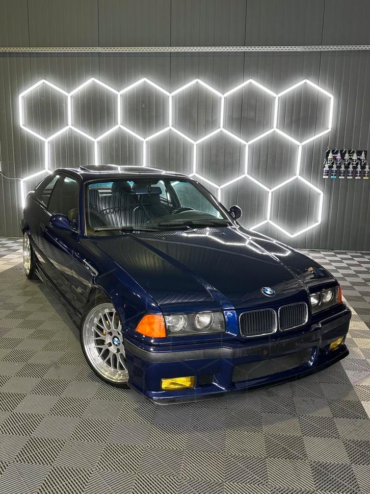 E36 320i 25% sperr Coupe 1996 individu M- pakket Af fabriek, Auto's, BMW, Particulier, 3 Reeks, Benzine, Coupé, Handgeschakeld