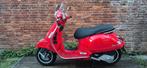 Vespa GTS 125  Super Nieuw 310 Piaggio, Motorrijbewijs A, Bedrijf, 11 kW of minder, 124 cc