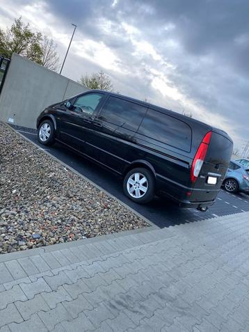 Mercedes Viano V6 de 3 L 