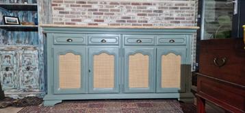 Groot dressoir olijfgroen, rotan & whitewashed blad beschikbaar voor biedingen