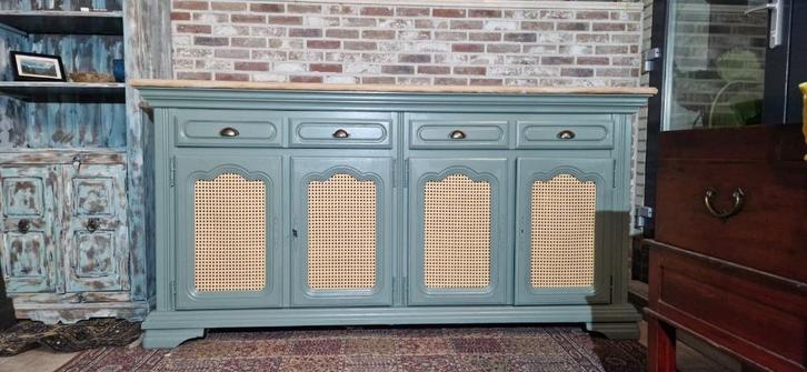 Groot dressoir olijfgroen, rotan & whitewashed blad, Huis en Inrichting, Kasten | Dressoirs, Zo goed als nieuw, 200 cm of meer