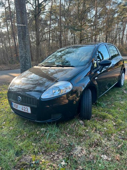 Fiat grande punto gekeurd, Auto's, Fiat, Particulier, Punto, Benzine, Euro 4, 5 deurs, Handgeschakeld, Zwart, Zwart, Stof, Voorwielaandrijving