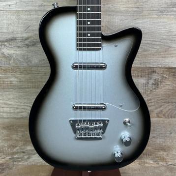 Silvertone 1303/U2 Silverburst in perfecte nieuwstaat ! beschikbaar voor biedingen