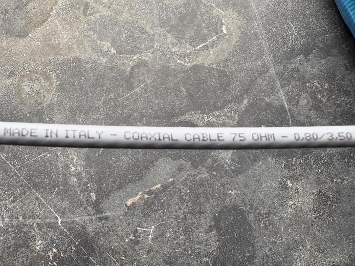 75 ohm coaxkabel — 49 meter, Audio, Tv en Foto, Audiokabels en Televisiekabels, Nieuw, Coaxiale kabel, 10 meter of meer, Ophalen