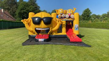 Springkasteel Emoji World te huur, Enlèvement ou Envoi