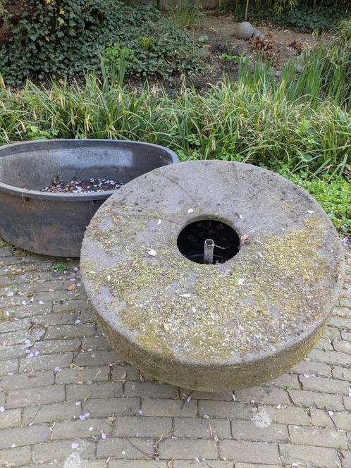 Molensteen fontein zkt nieuwe tuin, Tuin en Terras, Waterpartijen en Fonteinen, Gebruikt, Fontein, Ophalen