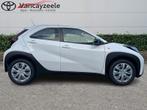Toyota Aygo X play+cam+DAB+applecarplay+androidauto, Auto's, Toyota, 72 pk, Wit, Handgeschakeld, 5 deurs