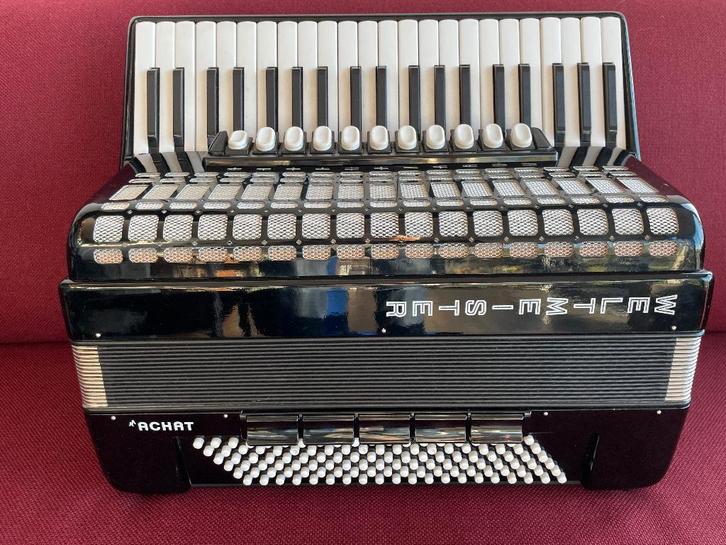 Z.g.a.n. duitse Weltmeister Achat accordeon.4korig.120bas ., Musique & Instruments, Accordéons, Comme neuf, Accordéon à touches