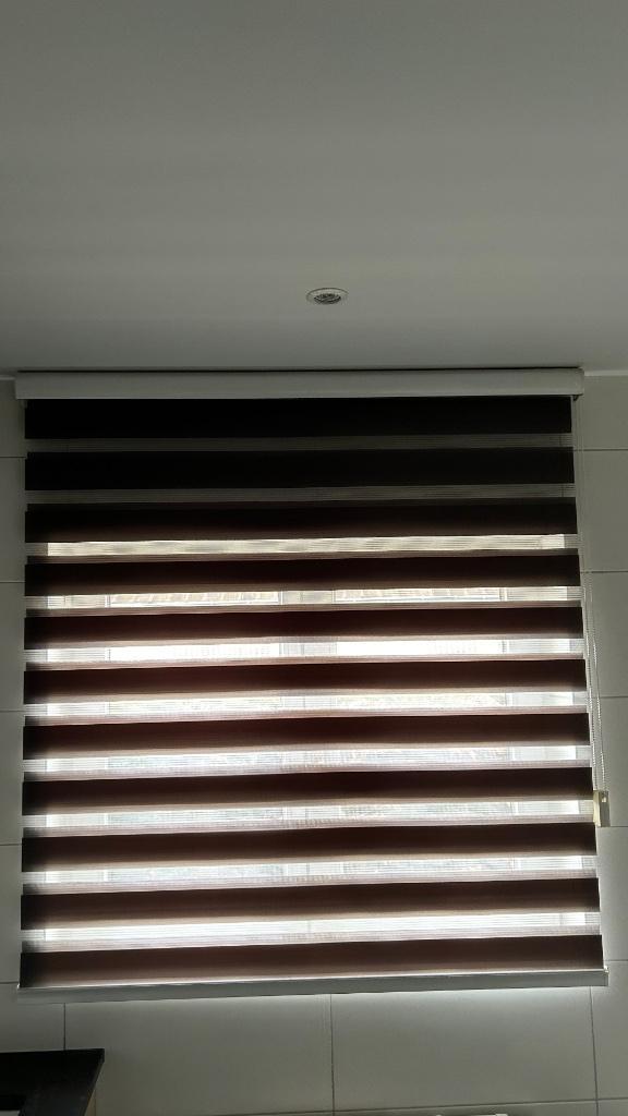 Rolgordijn, Huis en Inrichting, Stoffering | Gordijnen en Lamellen, Zo goed als nieuw, 100 tot 150 cm, 100 tot 150 cm, Grijs, Ophalen