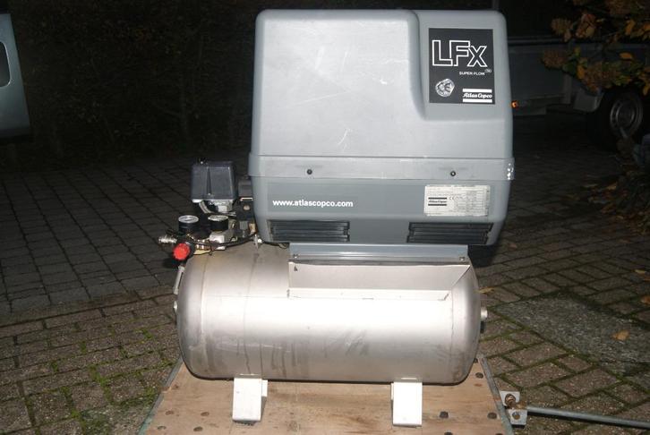 Atlas Copco LFX Compressor, Doe-het-zelf en Bouw, Compressors, Gebruikt, 25 tot 100 liter, Geluidgedempt, Mobiel, Olievrij, Ophalen