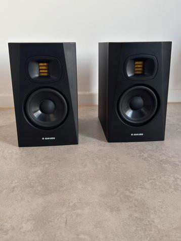 Adam T5V + Gravity statieven + Roland XLR/TRS  kables beschikbaar voor biedingen
