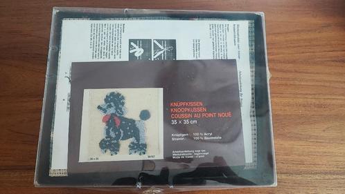 knoopkussen hondje, nieuwe set borduren, Hobby en Vrije tijd, Borduren en Borduurmachines, Gebruikt, Ophalen of Verzenden