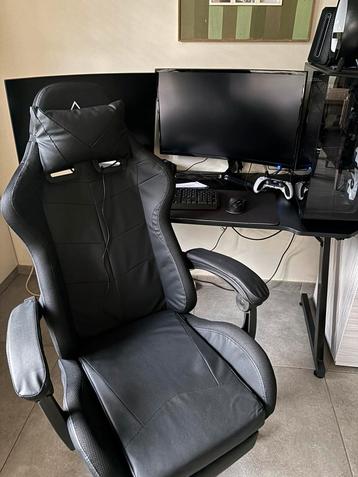 Gaming setup te koop  beschikbaar voor biedingen
