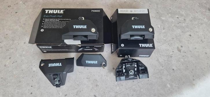 Thule klemmen set 186121 en 710600 Mercedes-Benz, Autos : Divers, Porte-bagages, Comme neuf, Enlèvement ou Envoi