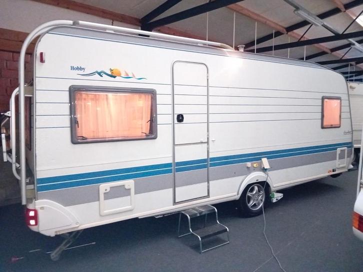 Hobby 540 ufe excellent, Caravans en Kamperen, Caravans, Particulier, tot en met 4, Rondzit, Hobby, Frans bed, 5 tot 6 meter, Douche