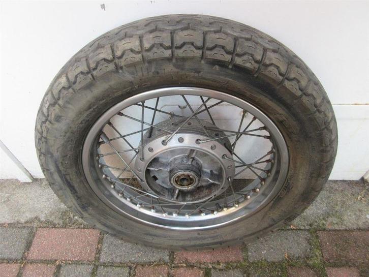 Kawasaki Z305 achterwiel LTD305 achter wiel KZ 305 LTD velg, Motoren, Onderdelen | Kawasaki, Gebruikt, Ophalen of Verzenden
