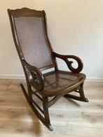 Mooie houten schommelstoel met rieten zitting en rugleuning, Ophalen