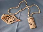 oude halsketting en armband, Handtassen en Accessoires, Antieke sieraden, Verzenden, Overige materialen, Armband