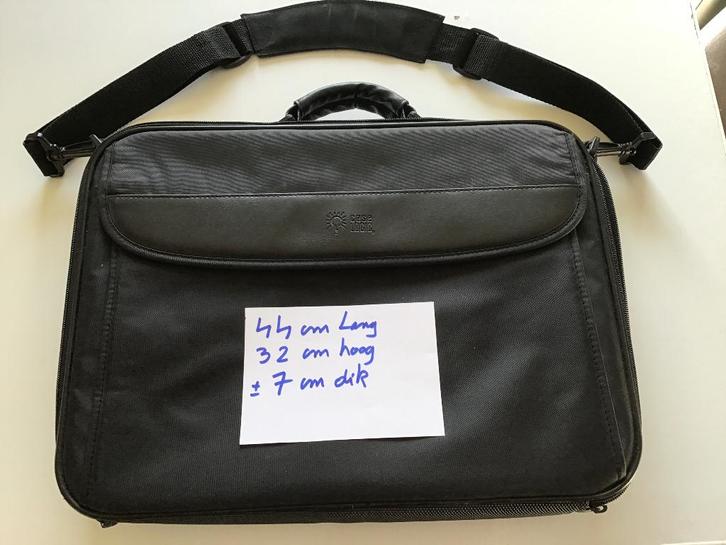 nouveau sac pour ordinateur portable de 44 cm de long, Informatique & Logiciels, Sacoches d'ordinateur portable, Neuf, Enlèvement ou Envoi
