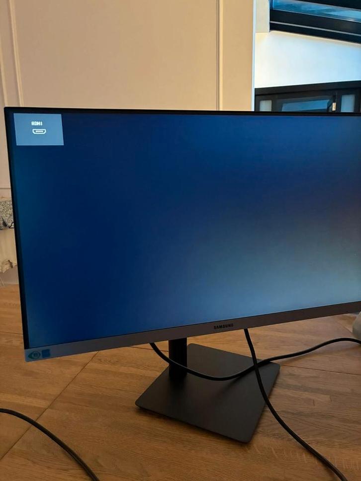 Écran Samsung S24R650FDU état neuf, Computers en Software, Monitoren, Zo goed als nieuw, HDMI, In hoogte verstelbaar, HD, Ophalen