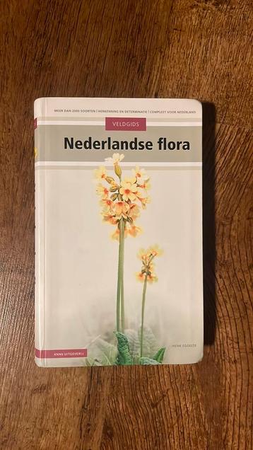 Veldgids Nederlandse flora beschikbaar voor biedingen