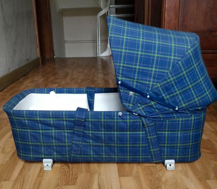 Lit bébé Bébé Comfort. À carreaux bleu sarcelle., Enfants & Bébés, Berceaux & Lits, Utilisé, Autres types, Enlèvement