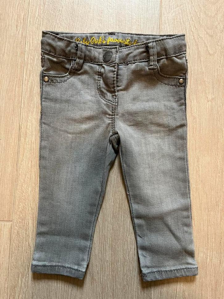 Grijze baby jeans – JBC – maat 62, Kinderen en Baby's, Babykleding | Maat 62, Zo goed als nieuw, Ophalen of Verzenden