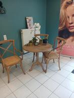 3 stoelen + tafel, Ophalen
