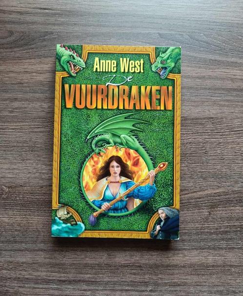 Boek - Anne West - De Vuurdraken - Fictie - Fantasy - €5, Livres, Livres pour enfants | Jeunesse | 10 à 12 ans, Utilisé, Fiction