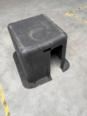 Geluidsdempende coverbox voor blower springkasteel beschikbaar voor biedingen