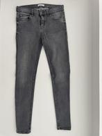 Grijze jeansbroek van ZARA maat 36, in perfecte staat!, Kleding | Dames, Spijkerbroeken en Jeans, Zara, Ophalen of Verzenden, Zo goed als nieuw
