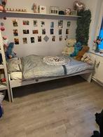 Eenpersoonsbed 90/200cm met lattenbodem en matras, Kinderen en Baby's, Ophalen, Zo goed als nieuw, Lattenbodem