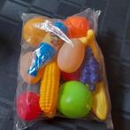 Pakket speelgoed fruit en groenten 12 stuks, Ophalen of Verzenden, Zo goed als nieuw