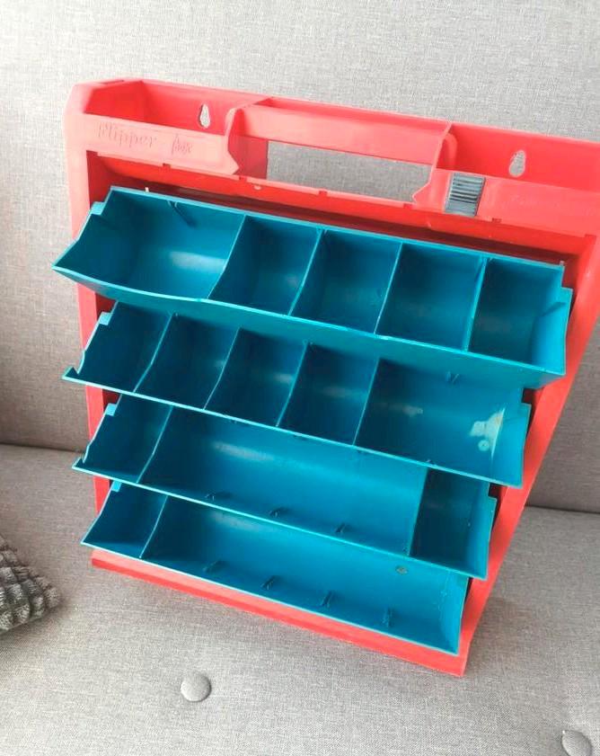 Gereedschapskist uit de jaren 90 Kantelkoffer Flipperbox Pos, Doe-het-zelf en Bouw, Gereedschapskisten, Gebruikt, Gevuld, Ophalen