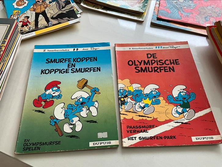 2 stripverhalen Smurfen, Verzamelen, Smurfen, Zo goed als nieuw, Ophalen of Verzenden