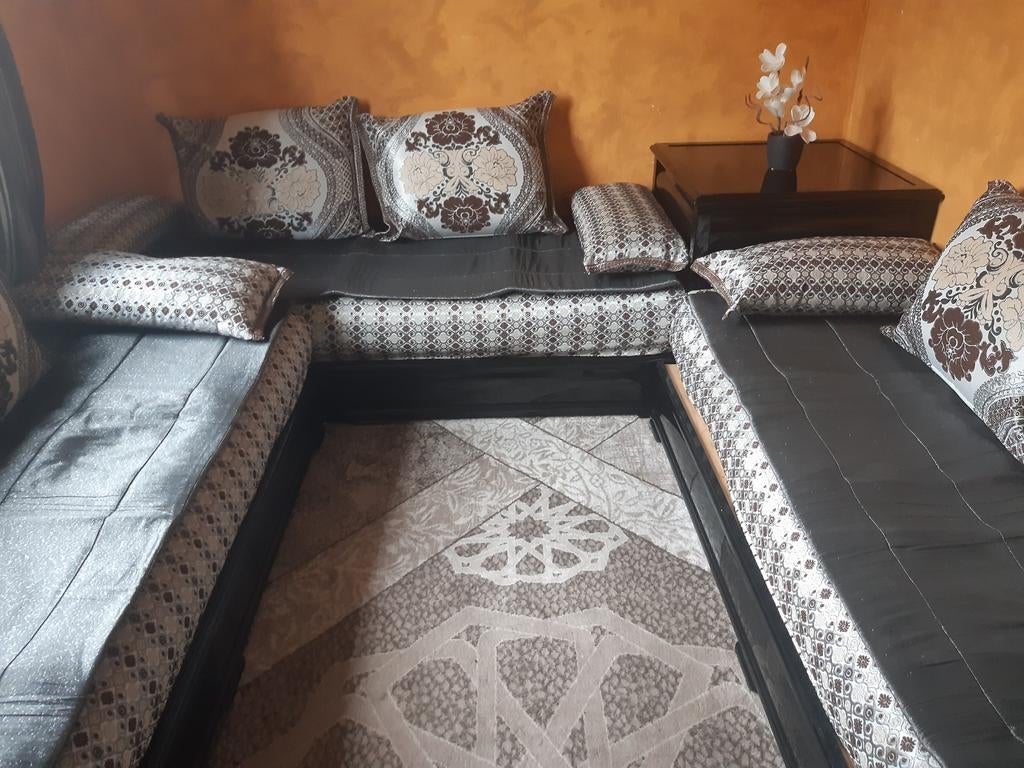 Salon oriental (marocain) 3x200cmx80cm  + box assorti, Maison & Meubles, Canapés | Coins salons complets, Bois, Tissus, Enlèvement
