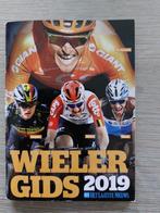2 wielergidsen (2019) - Wielrennen in zakformaat, Ophalen of Verzenden