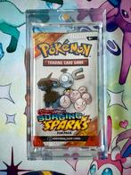 Pokémon Surging Sparks Fun Pack Acryl Sealed, Ophalen of Verzenden, Zo goed als nieuw