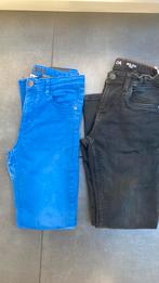 361: jeans maat 152 (zw) en 158 (blauw), Pantalon, Garçon, C&A, Enlèvement ou Envoi