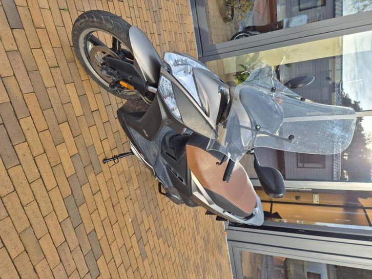 Kymco Agility +16 125cc, Fietsen en Brommers, Scooters | Kymco, Gebruikt, Agility, Benzine, Ophalen