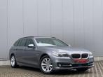 BMW 518 dA Pano Xenon Dodehoek AdapCruise Navi Park.Sensor, Auto's, BMW, Te koop, Zilver of Grijs, Break, https://public.car-pass.be/vhr/61d4eb14-9ead-4b11-b479-c658583fac48