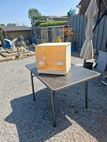 Te koop kunststof  kweekkooi . beschikbaar voor biedingen