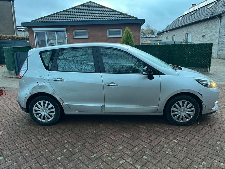 Renault Scenic 1.5 dci 83000 km 06/2014 euro5b, Auto's, Renault, Particulier, Te koop, Scénic, ABS, Airbags, Airconditioning, Boordcomputer