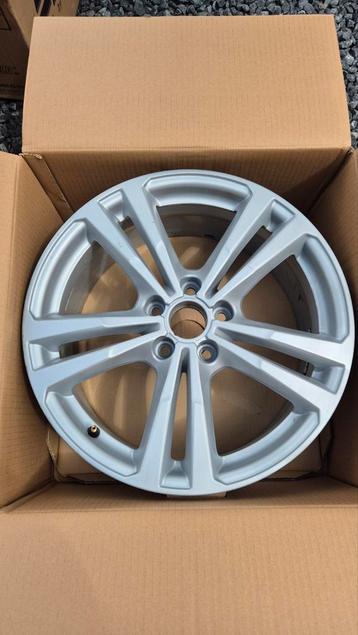 Jantes originales Audi 18" à réparer!! BIEN LIRE  beschikbaar voor biedingen